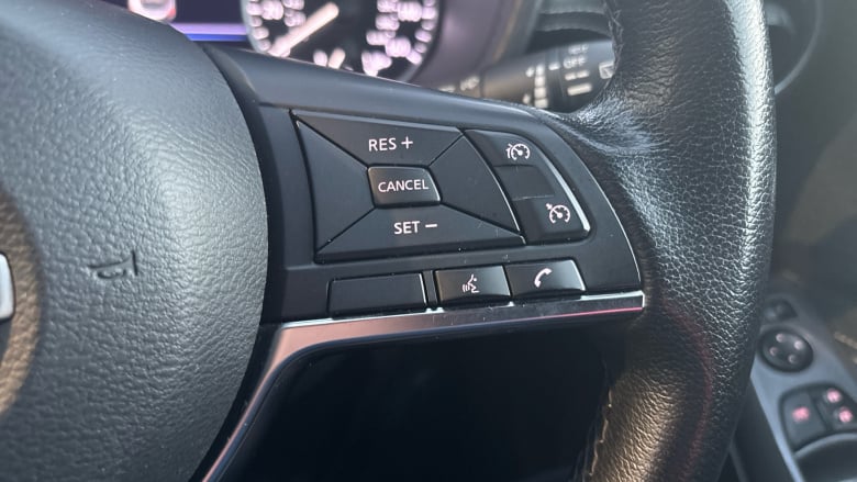 Nissan Juke 1.0 DiG-T 114 N-Connecta 5dr Petrol Hatchback